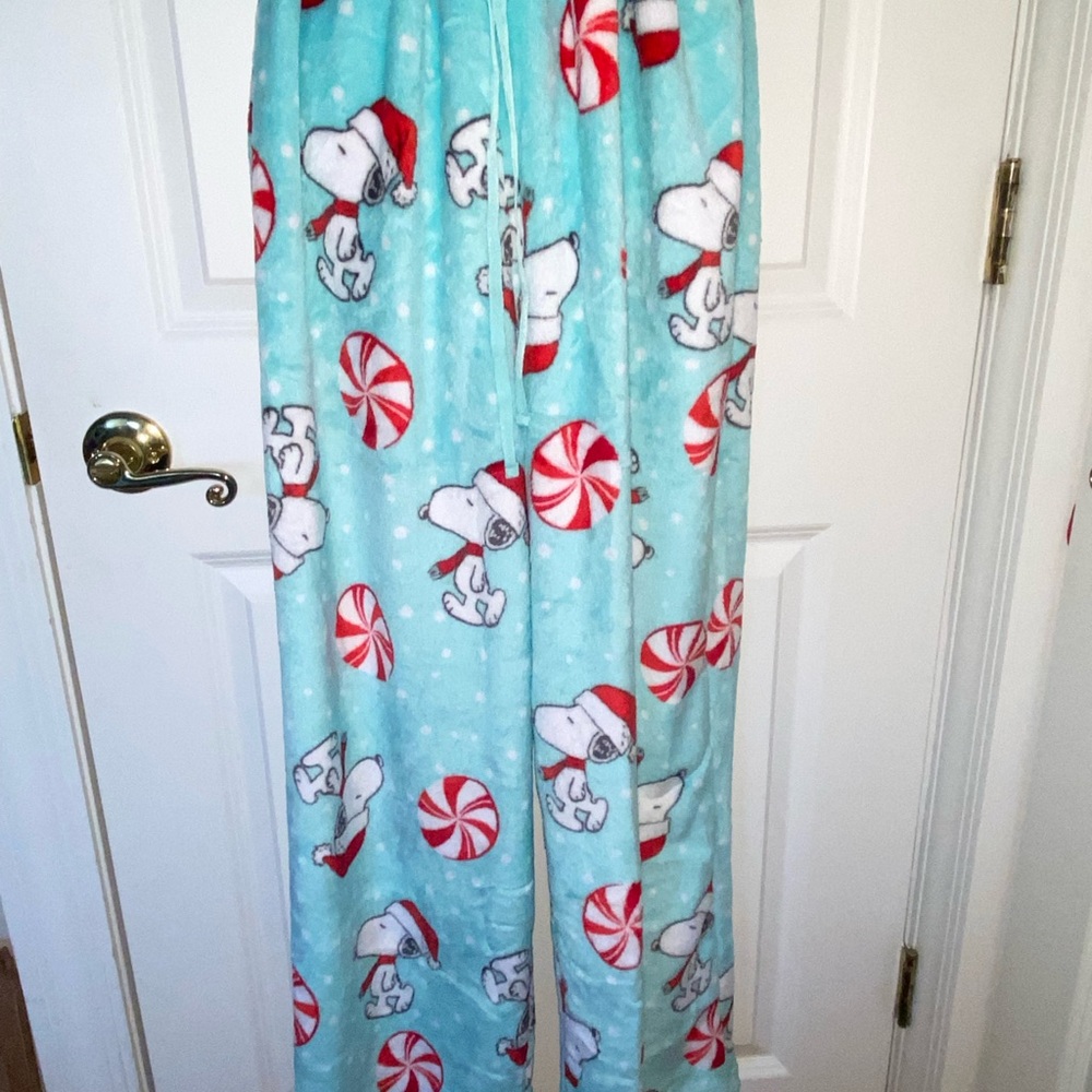 Women’s Peanuts Snoopy Pajama Bottoms - Light Blue and Red